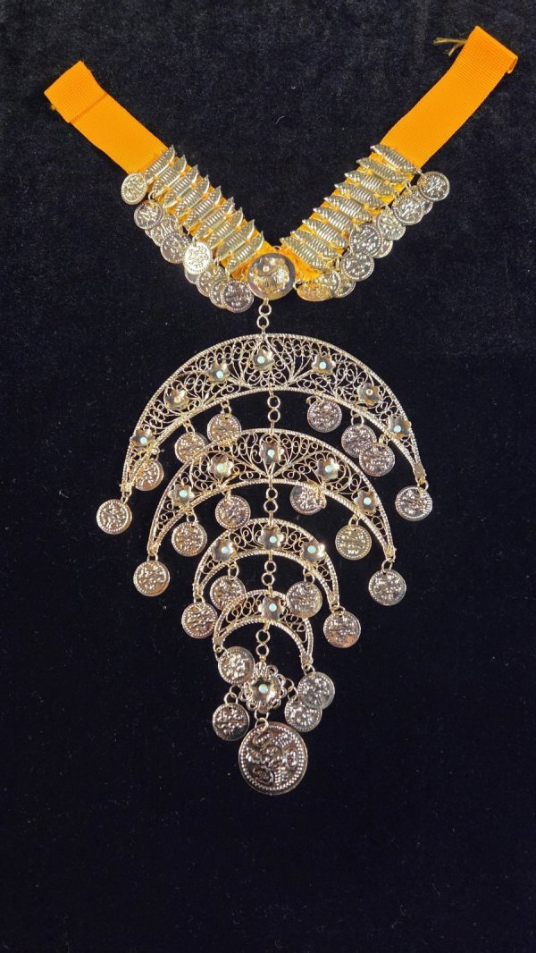 画像1: DESIGNアクセサリー三日月