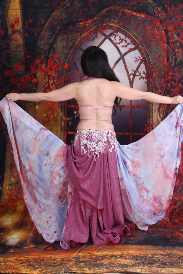 画像14: IRINA（イリーナ）