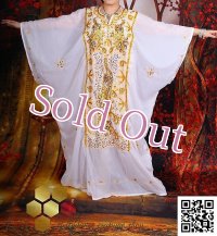 ハリージ(Khaleej) 　クジャク刺繡　ホワイト