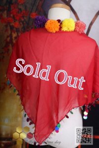 ポンポン付きスカーフ 