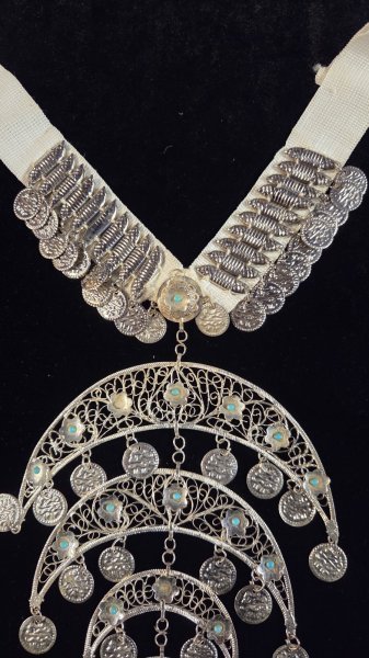 画像3: DESIGNアクセサリー三日月 (3)