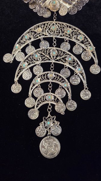 画像2: DESIGNアクセサリー三日月 (2)